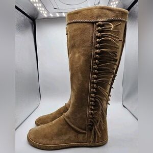 Very rare UGG Mammoth Tall Boots, Women’s 8, Tan Suede with Fringe